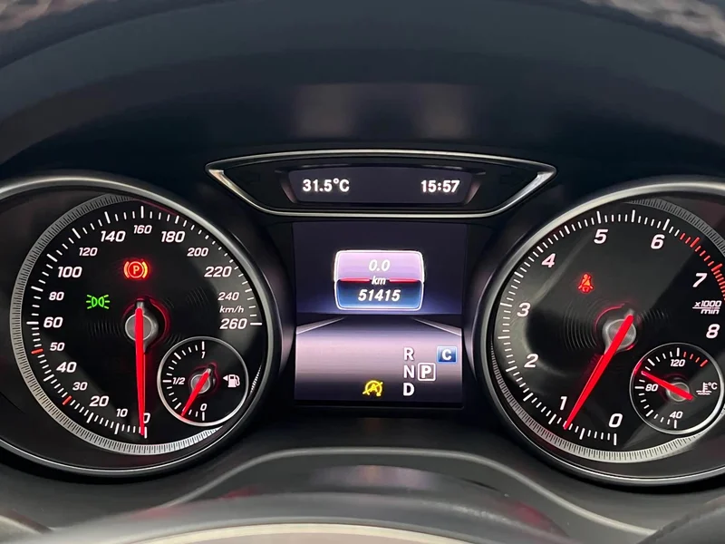 Mercedes-Benz GLA — фото 11