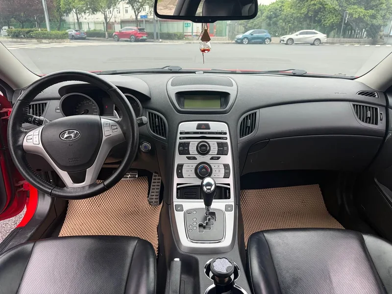 Hyundai Rohens Coupe — фото 12