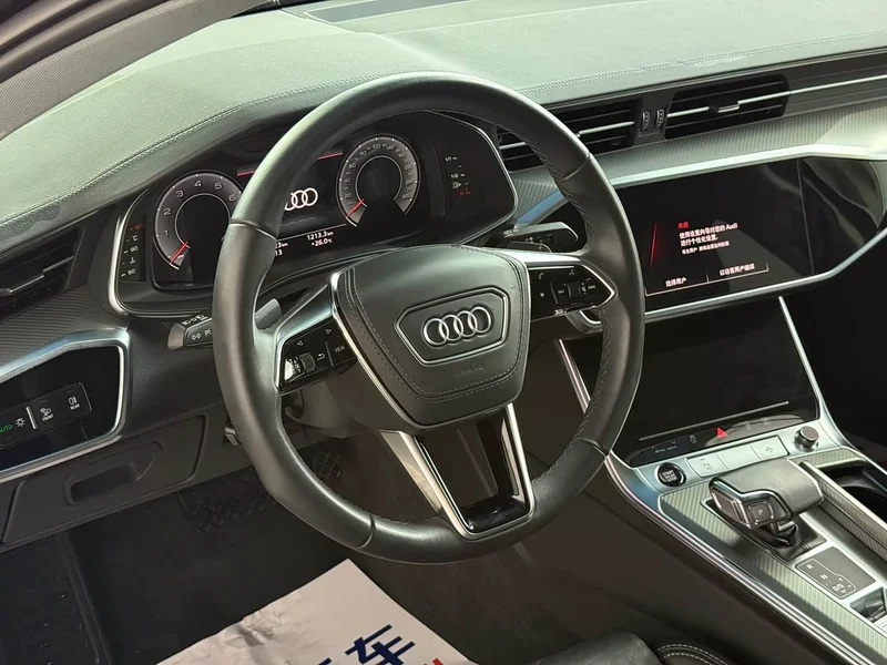 Audi A6L — фото 8
