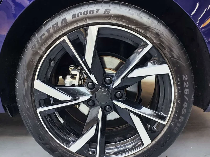 Volkswagen Octavia — фото 15