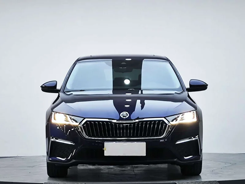 Volkswagen Octavia — фото 3