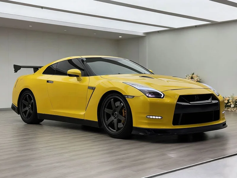 Nissan GT-R — фото 2