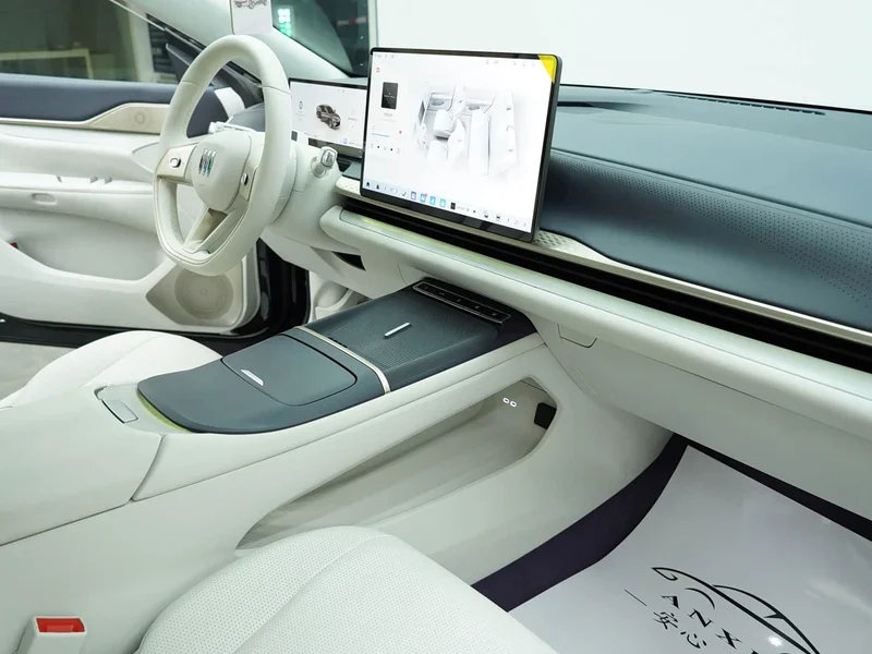 Buick ZhiJing L7 — фото 23
