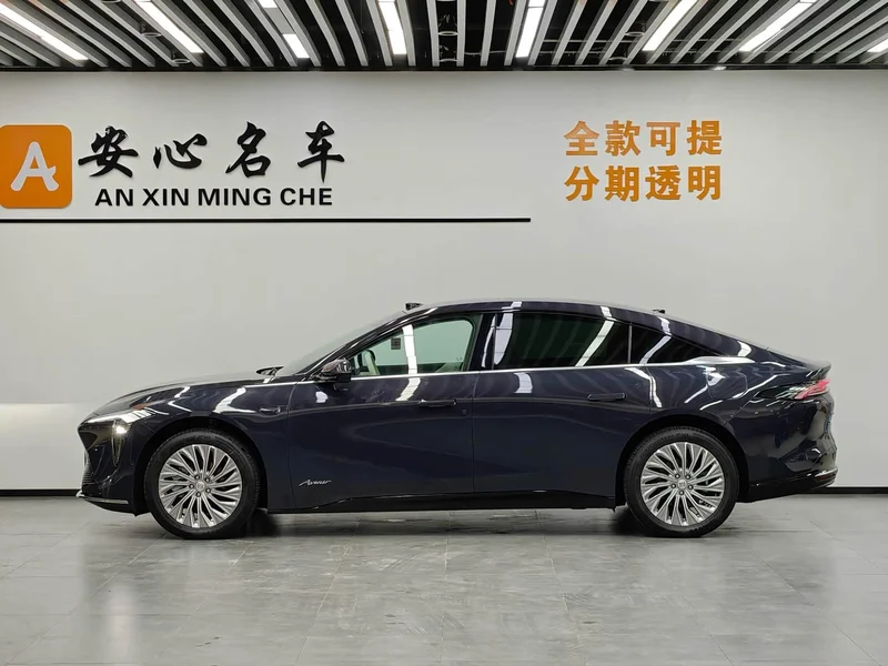 Buick ZhiJing L7 — фото 4