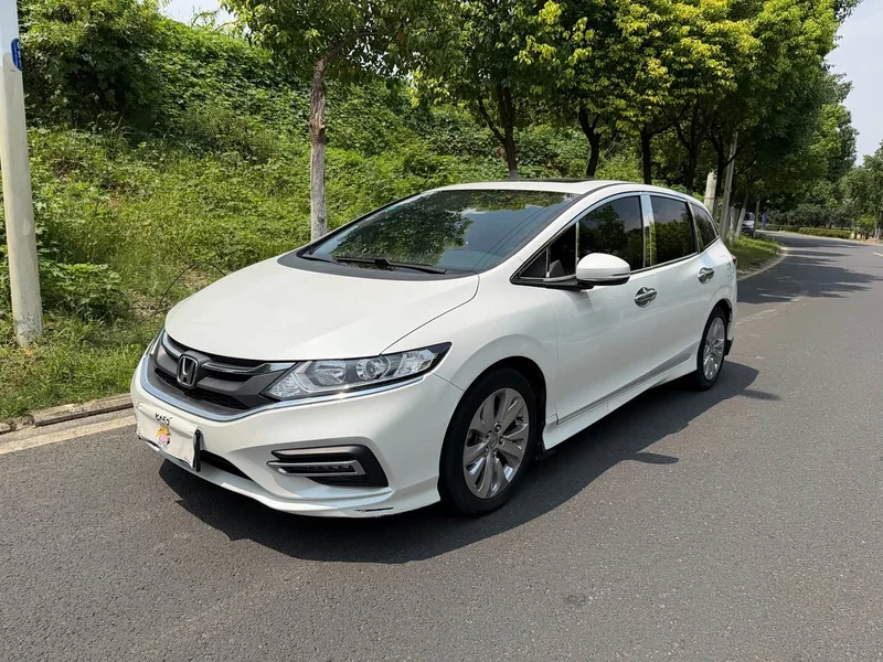 Honda Jade — фото 1