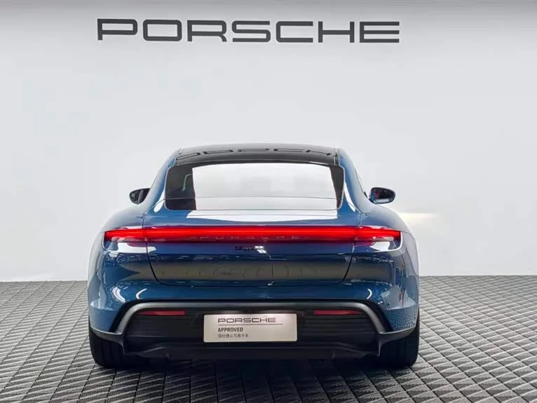 Porsche Taycan — фото 5
