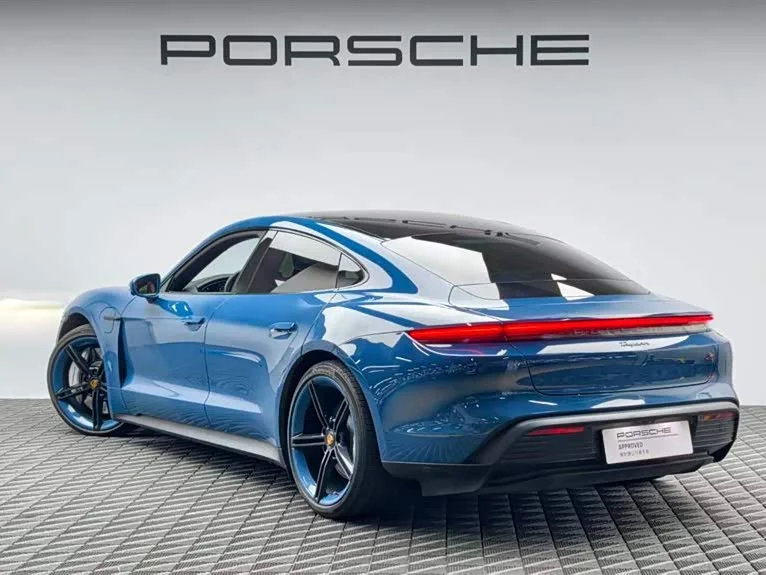 Porsche Taycan — фото 6