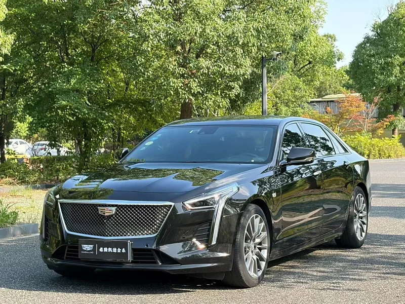 Cadillac CT6 — фото 23