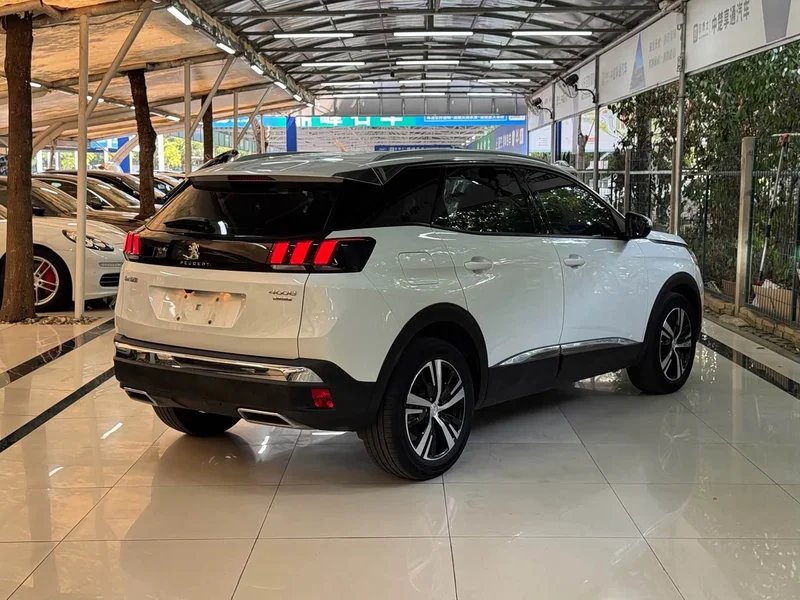 Peugeot 4008 — фото 13