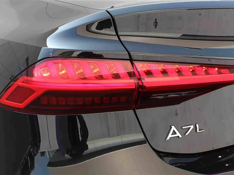 Audi A7L — фото 14