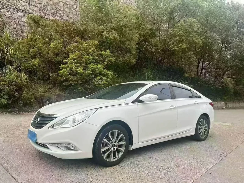 Hyundai Sonata — фото 1