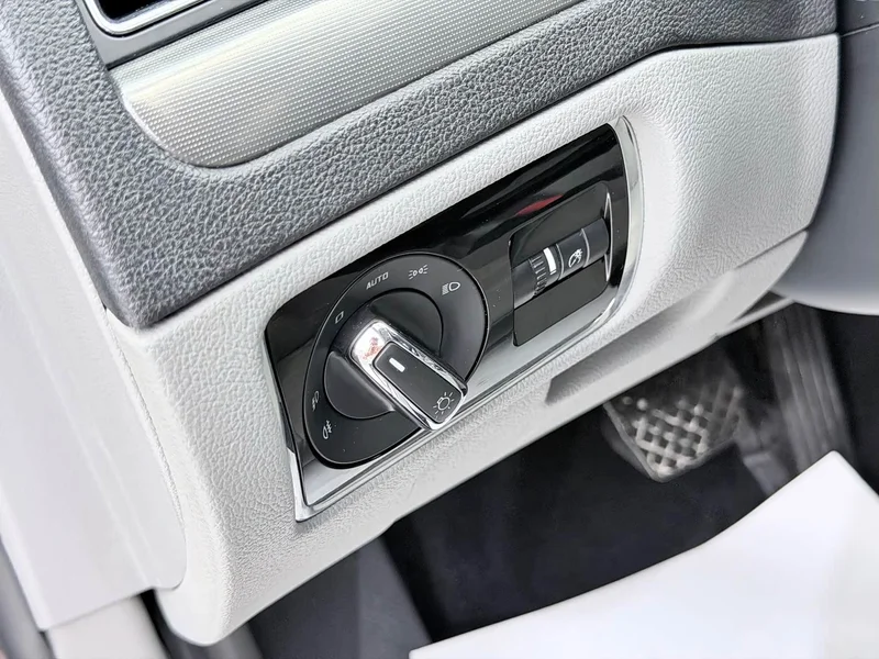 Skoda Superb — фото 12
