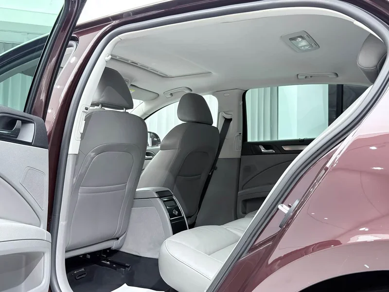 Skoda Superb — фото 14