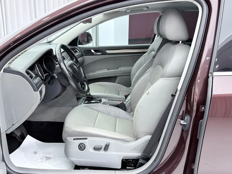 Skoda Superb — фото 8