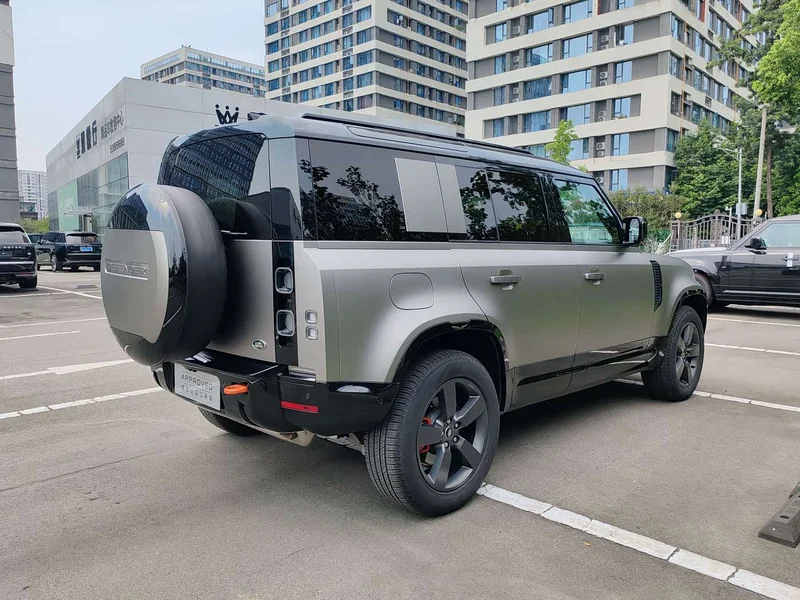 Land Rover Defender — фото 3
