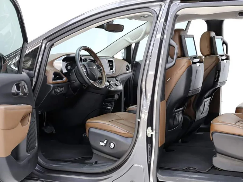Jeep Grand Voyager (Imported) — фото 5