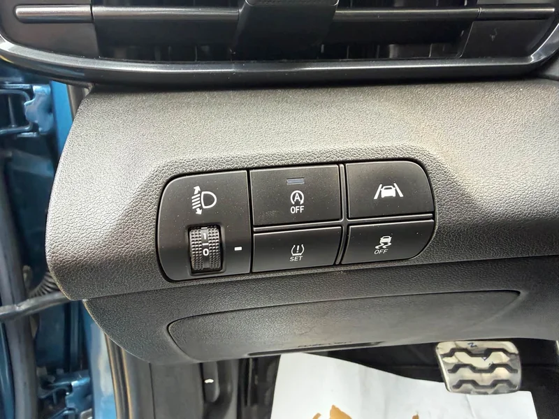 Hyundai Elantra — фото 6