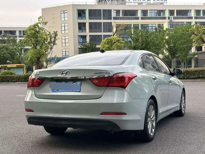 Hyundai Mistra — фото 4