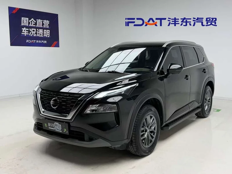 Nissan X-Trail — фото 1