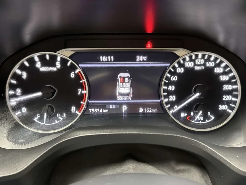 Nissan X-Trail — фото 16