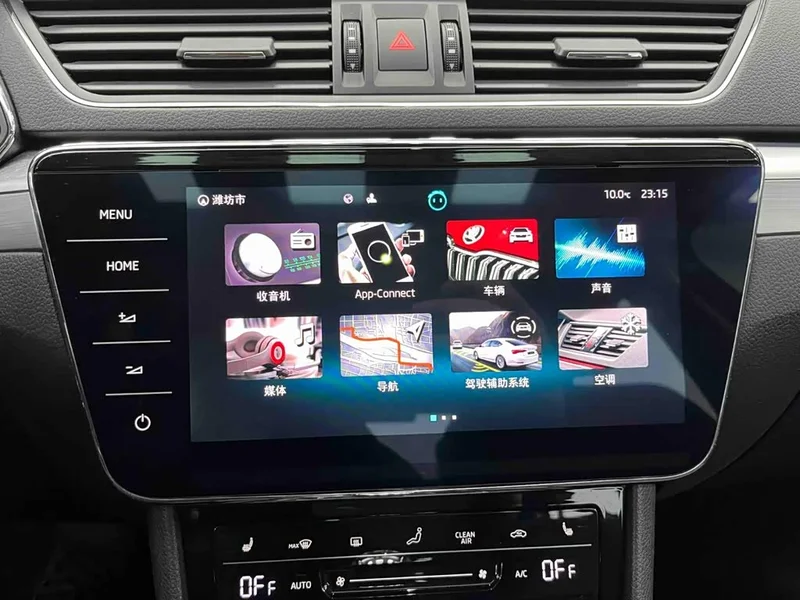 Skoda Superb — фото 11
