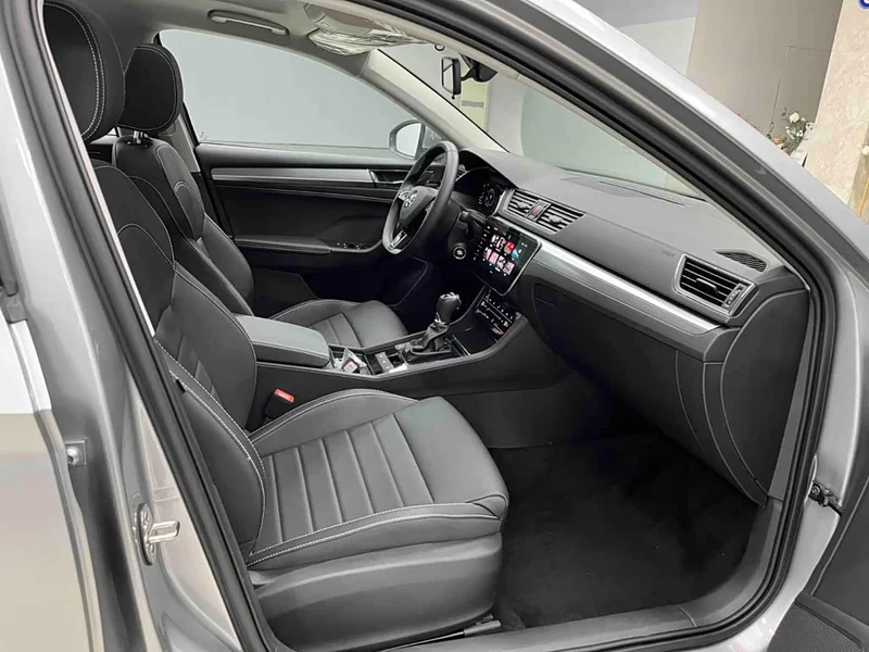 Skoda Superb — фото 18