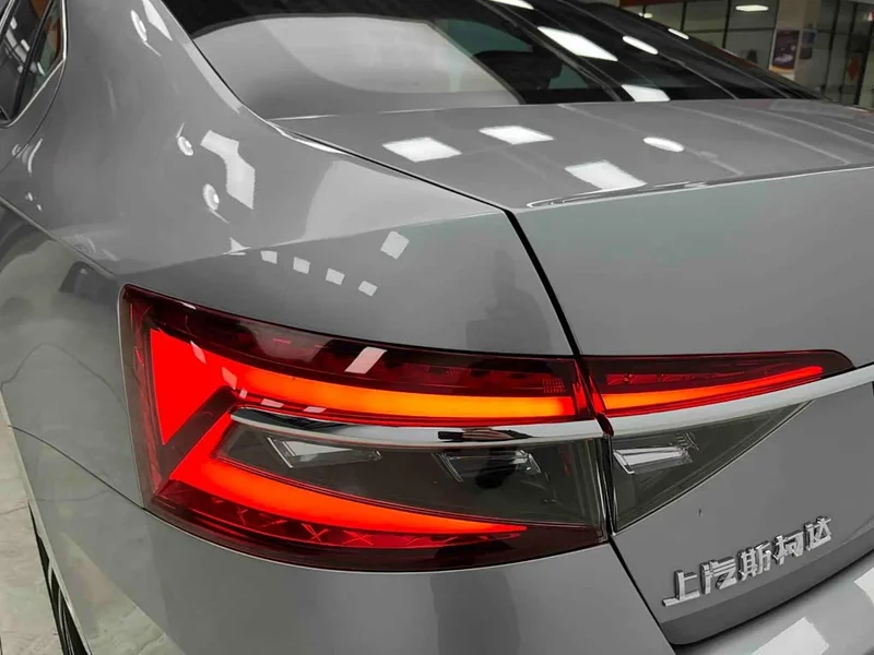 Skoda Superb — фото 24