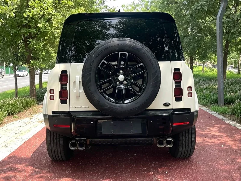 Land Rover Defender — фото 3