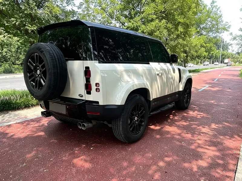 Land Rover Defender — фото 5
