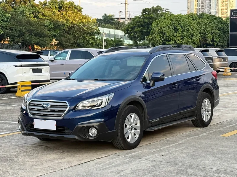 Subaru Outback — фото 1