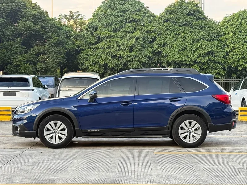 Subaru Outback — фото 4