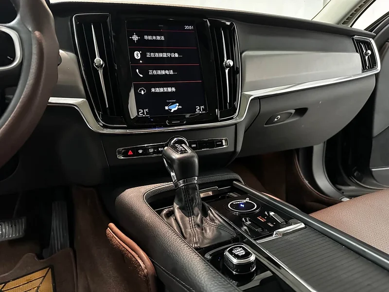 Volvo S90 — фото 11