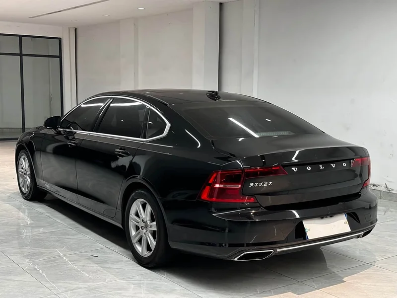 Volvo S90 — фото 4
