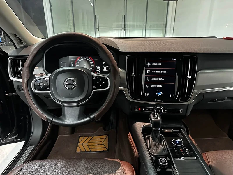 Volvo S90 — фото 10