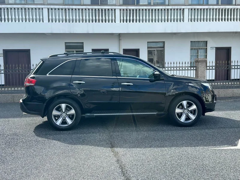 Acura MDX — фото 8