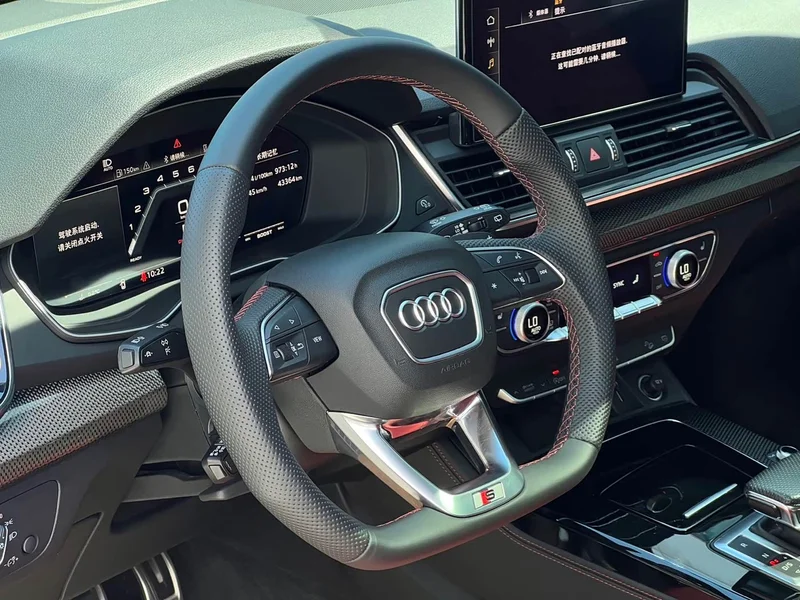 Audi SQ5 — фото 4
