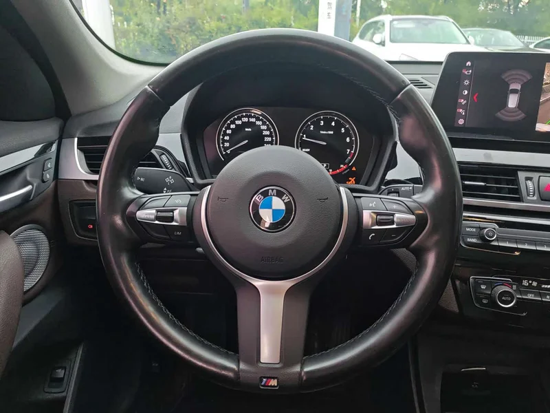 BMW X1 — фото 20