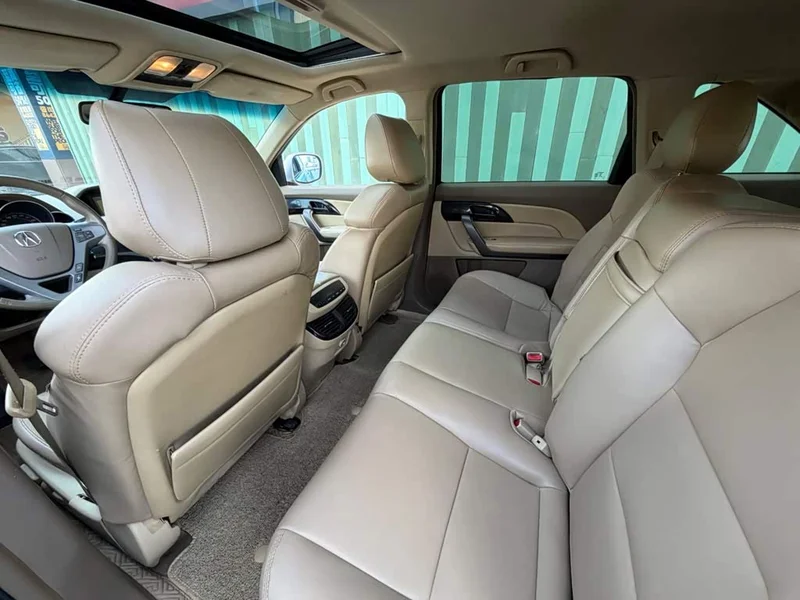 Acura MDX — фото 8