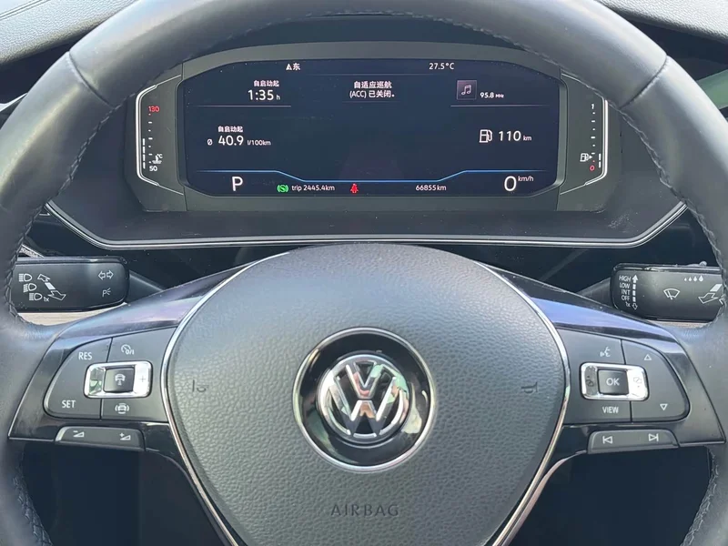 Volkswagen Passat — фото 15