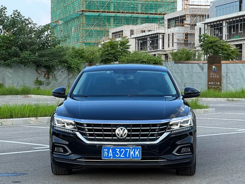 Volkswagen Passat — фото 2