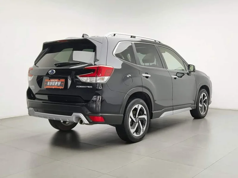 Subaru Forester — фото 2