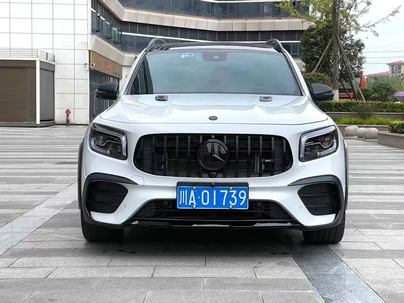 Mercedes-Benz GLB AMG — фото 3