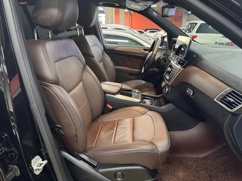 Mercedes-Benz GLS — фото 13