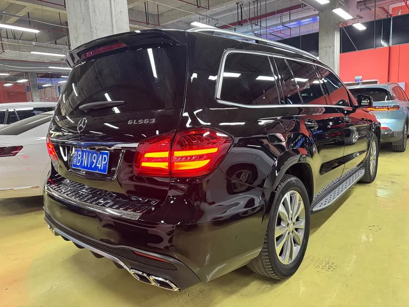 Mercedes-Benz GLS — фото 4