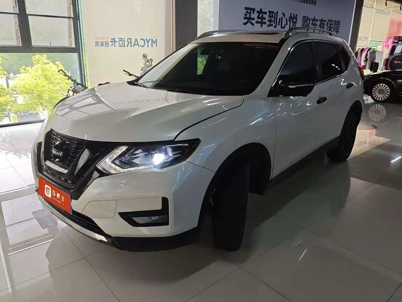 Nissan X-Trail — фото 1