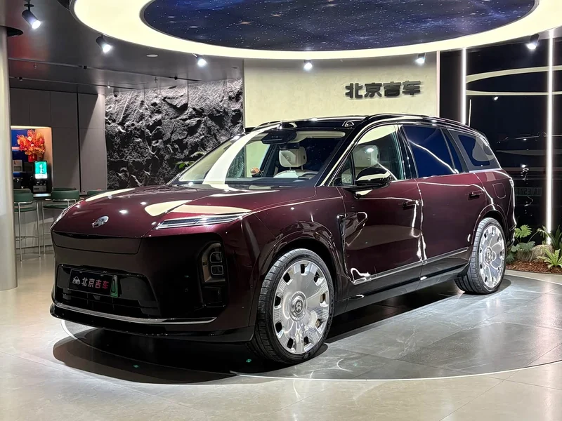 NIO ES8