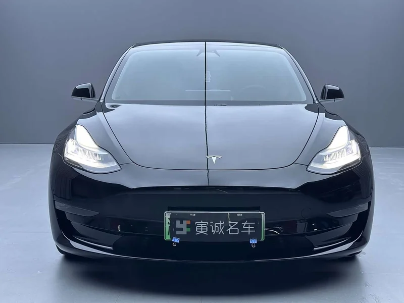 Tesla Model 3 — фото 2