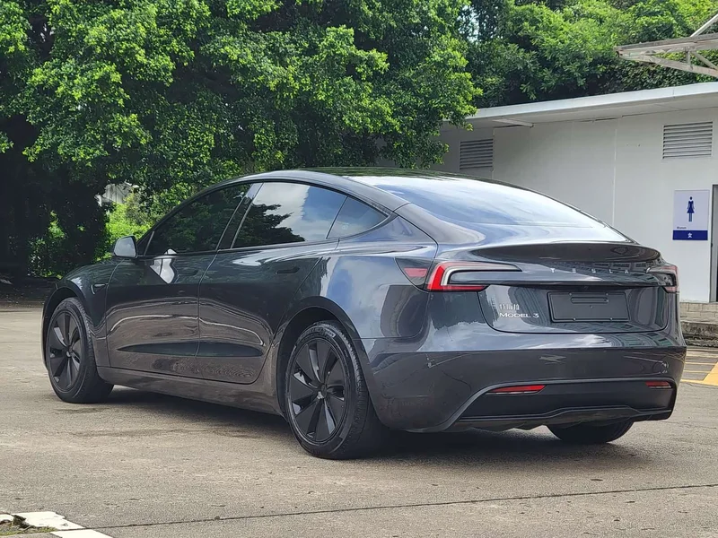 Tesla Model 3 — фото 16