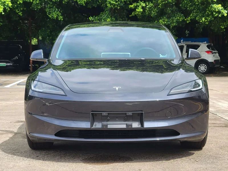 Tesla Model 3 — фото 2