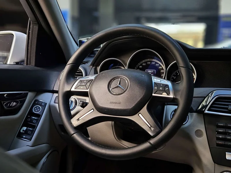 Mercedes-Benz C-Class — фото 9